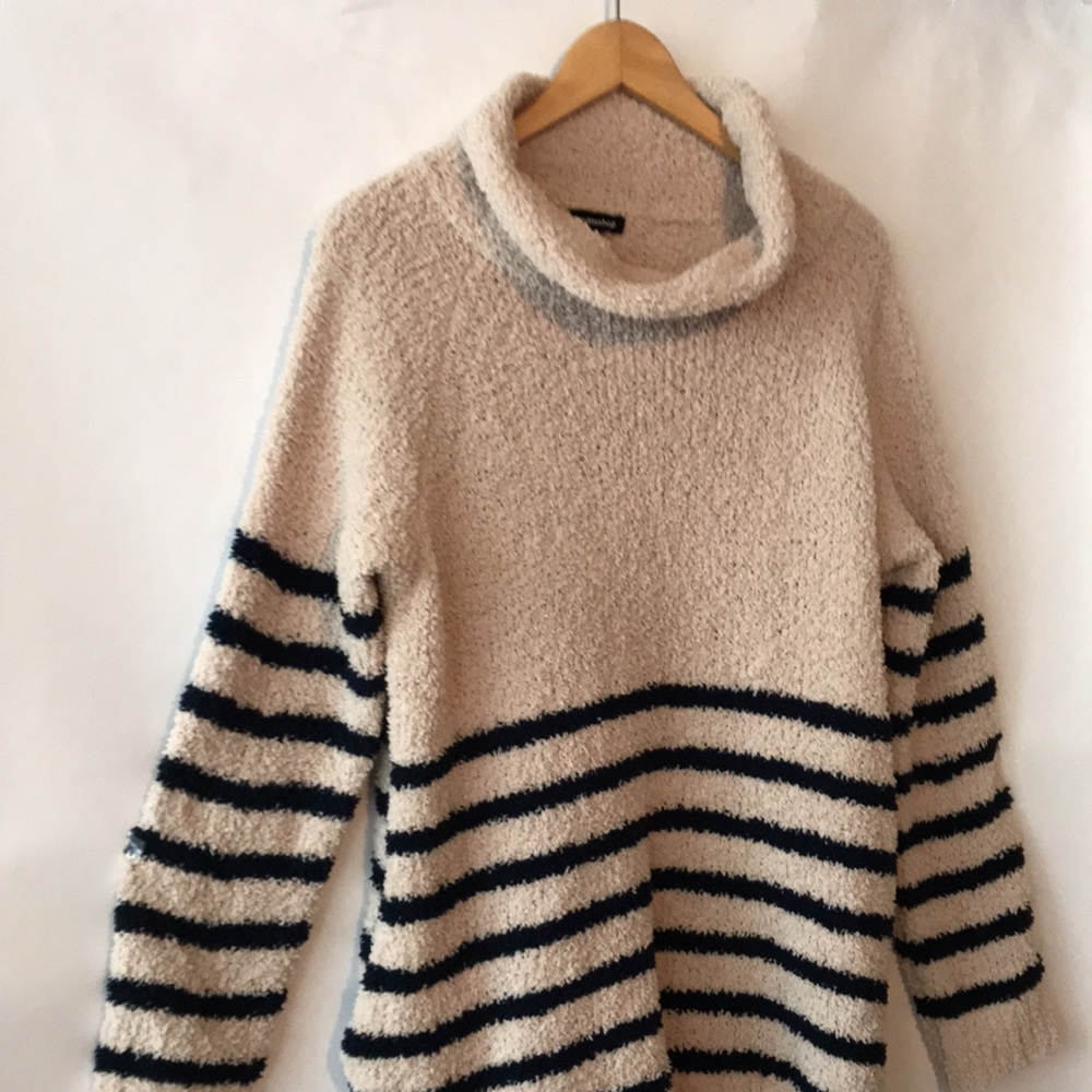 Mittoshop Women's Turtleneck Chunky Sweater Medium/Large - Picture 4 of 10